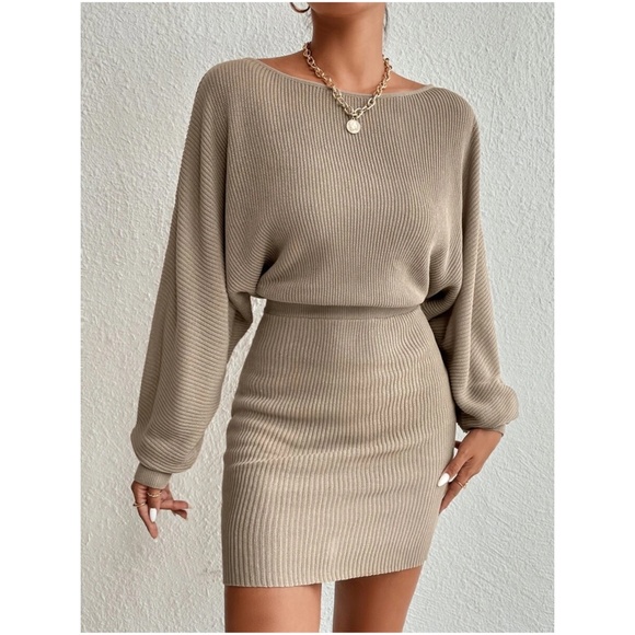 Cozy Ribbed Minimalist Sweater Dress - Picture 5 of 5